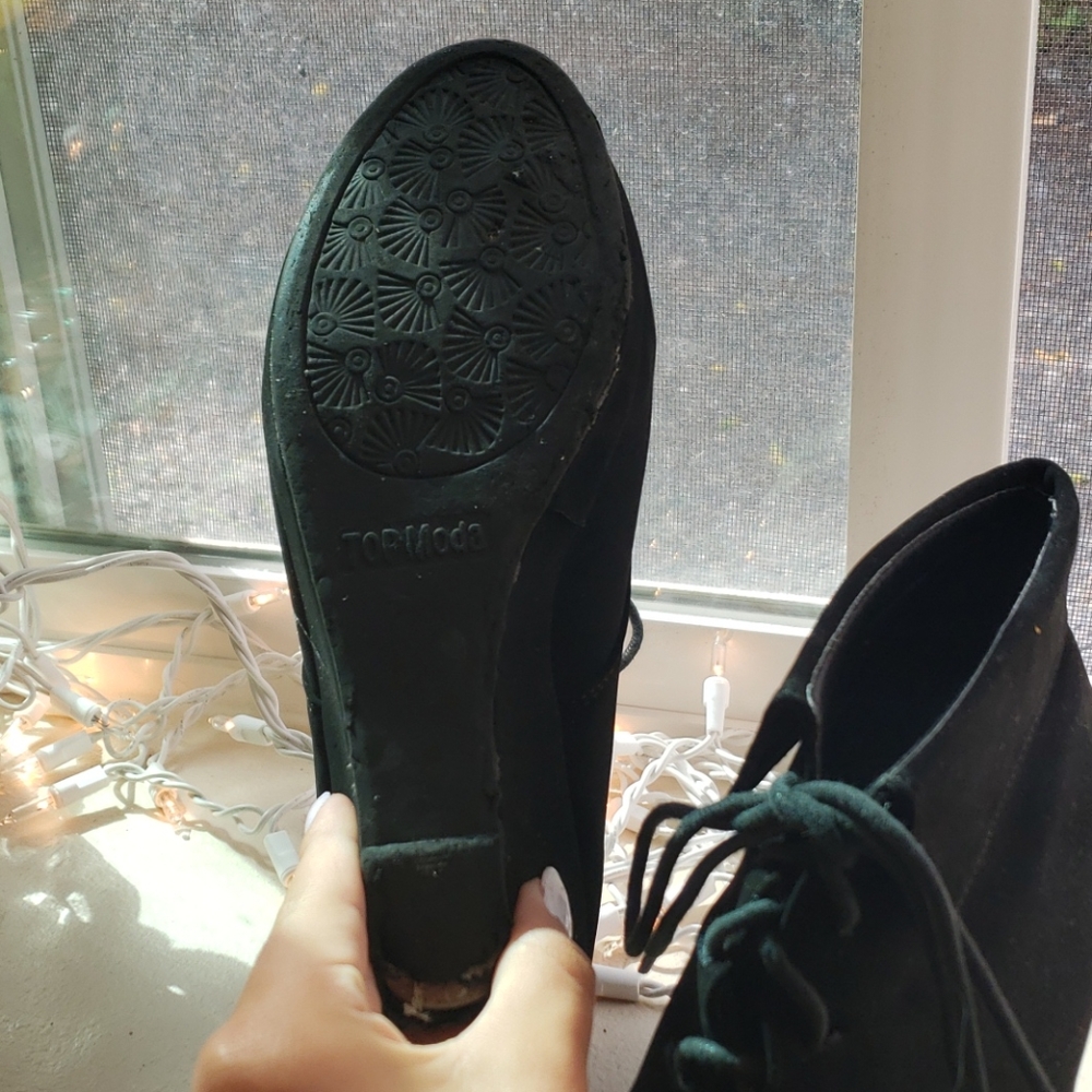 Top Moda black wedge booties - Picture 4 of 4